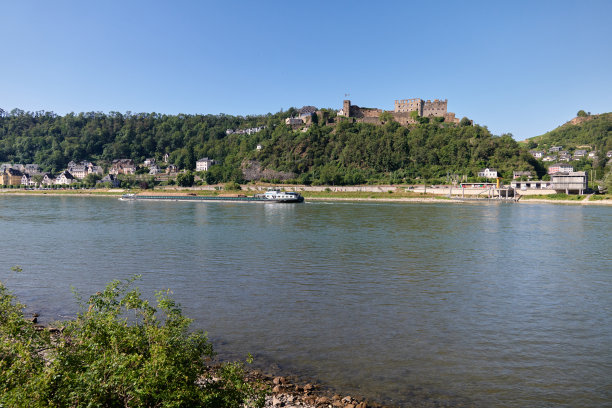 美丽的乡村河道风景