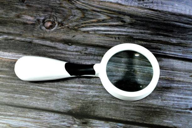 小型放大镜