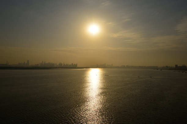 杭州钱塘江的日落