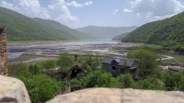 美丽的乡村河道风景