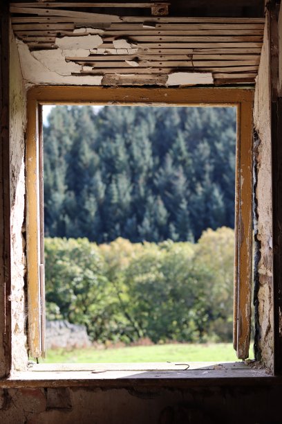 石墙石窗木窗