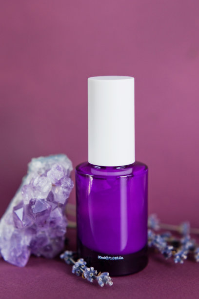 紫色包装瓶子样机