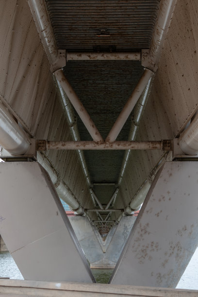 近代钢结构铁路桥梁
