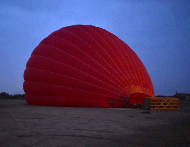 天上的热气球