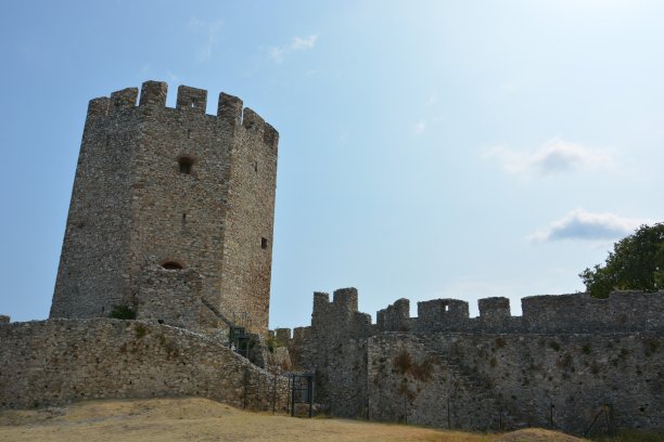 多宁顿城堡