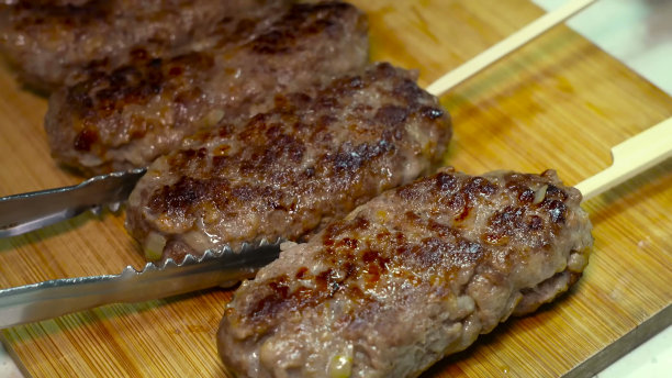 格子烤肉,烟熏食品,炸肉排