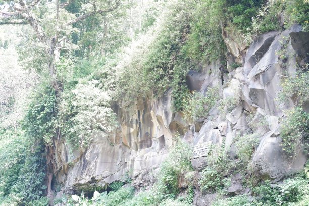 大山里的寺院