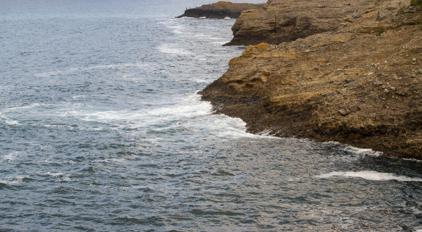 海喷黑白岩