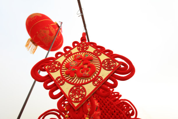 红灯笼和中国结