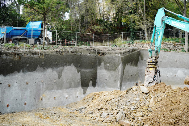 建筑工地,塔吊,打地基