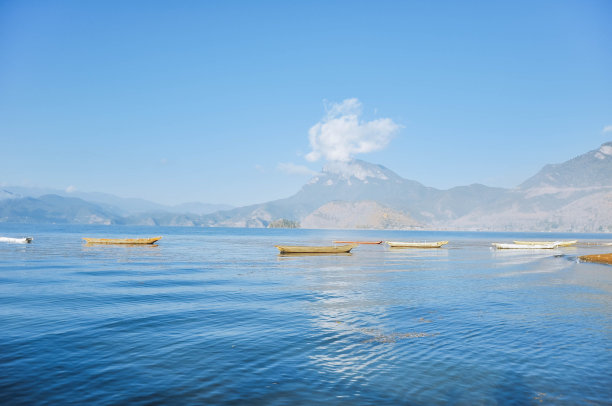 泸沽湖风景摄影图