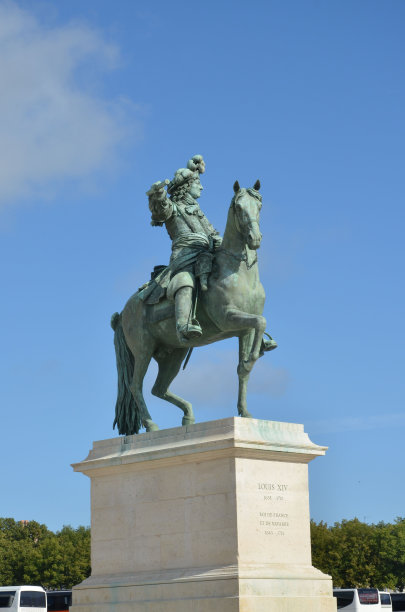 巴黎凡尔赛宫雕像