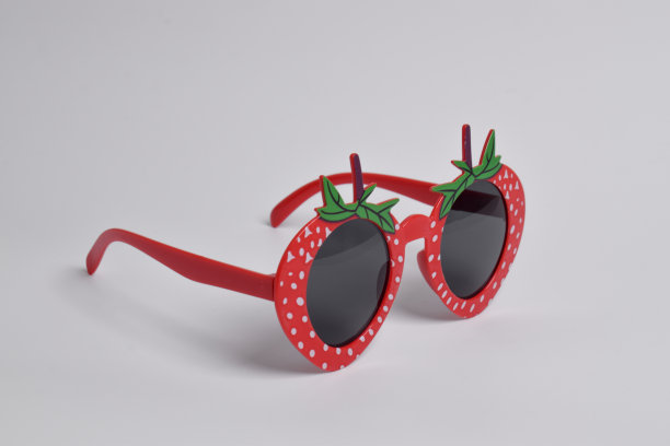 草莓vi设计