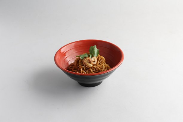 格子烤肉,意大利细面条,煮熟