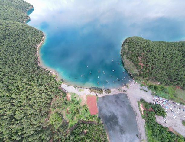 泸沽湖风景摄影图