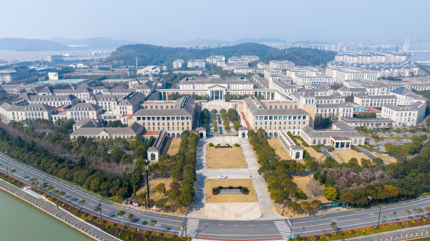 浙江著名大学