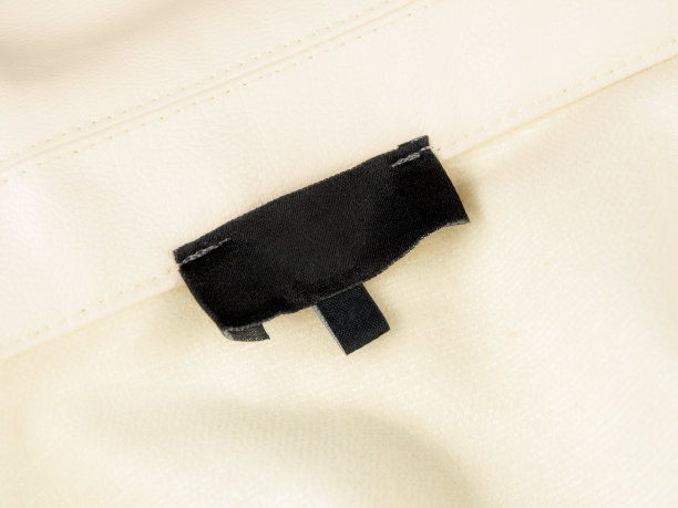 尊贵地位华丽地产广告