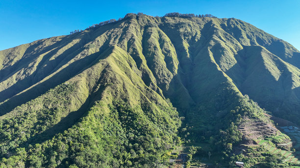 山谷,高山,山