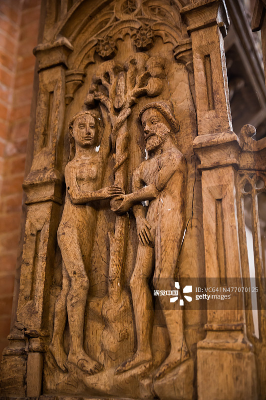 亚当和夏娃在丹麦灵斯特德的圣本茨教堂