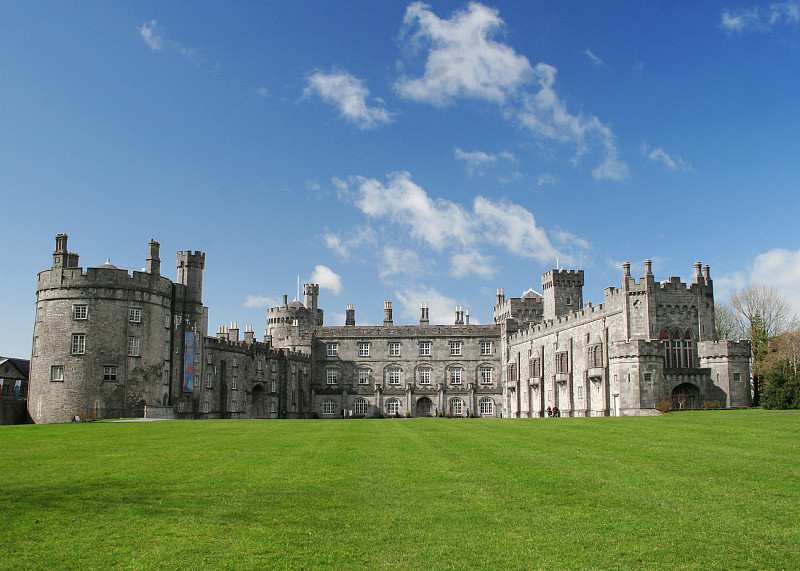 爱尔兰共和国,基尔肯尼城堡,基尔肯尼郡,城堡,天空,旅游目的地,水平画幅,无人,蓝色,欧洲