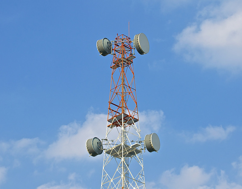 无线电通信塔,云,蓝纹海葵,斯凯岛,微波塔,手机基站,手机天线,无线电话机,无线电收发机,传媒