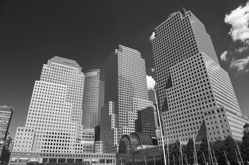 办公园区,纽约,黑白图片,世界金融中心,全球财政,天空,留白,水平画幅,无人,玻璃