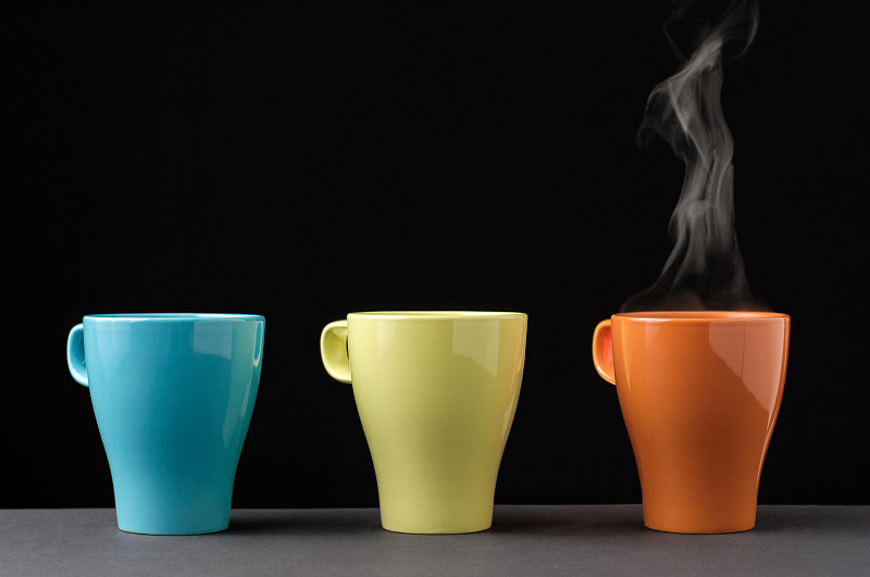 马克杯,三个物体,蒸汽,色彩鲜艳,咖啡杯,杯,与众不同,黑色背景,烟,个性