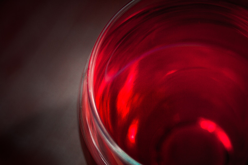 红葡萄酒,玻璃杯,高视角,葡萄酒杯,葡萄酒,莫尔乐葡萄,水晶玻璃器皿,留白,葡萄酒厂,水平画幅