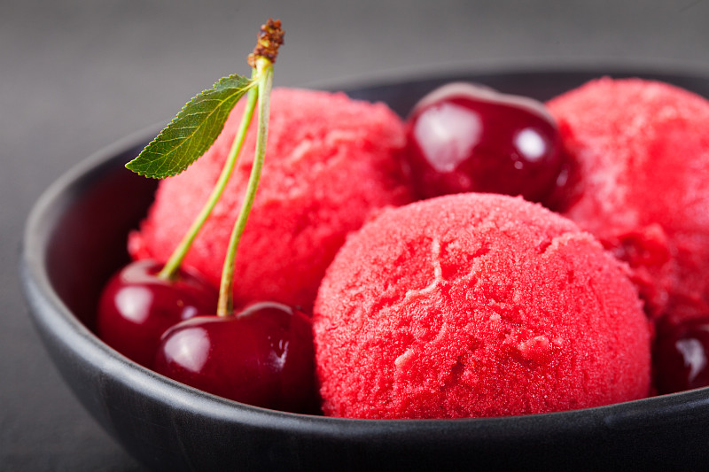 果汁冰糕,樱桃,石头,草莓,蔓越桔,背景,红色,覆盆子,一把,黑色
