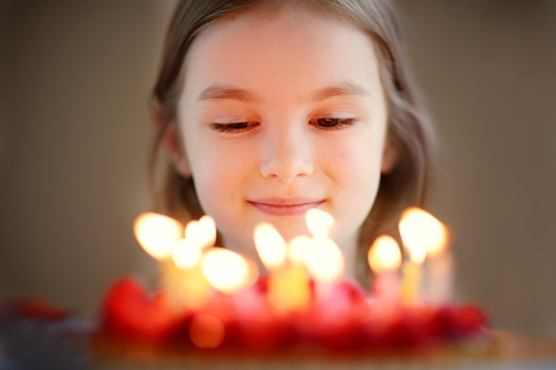 蛋糕,女孩,可爱的,覆盆子,生日蛋糕,半球形盘,生日蜡烛,蜡烛,女婴,生日