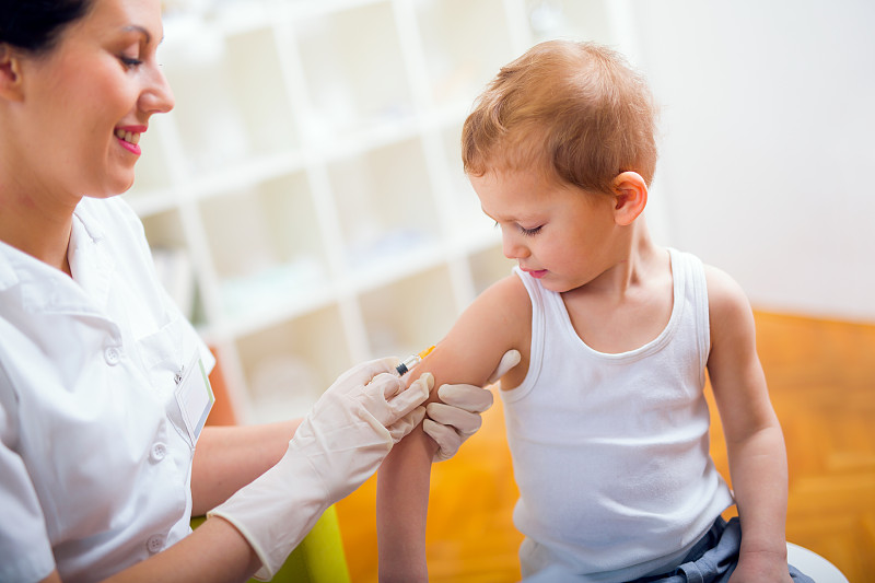 接种疫苗,男孩,小的,儿科医师,腮腺炎,百日咳,脑膜炎,麻疹,白喉,麻疹病毒属
