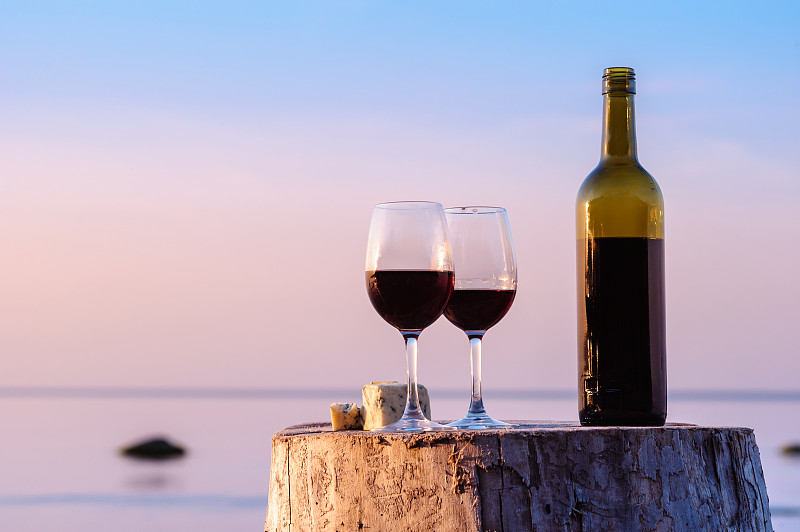 红葡萄酒,饮料,餐具,水平画幅,沙滩派对,无人,含酒精饮料,夏天,户外,奶酪