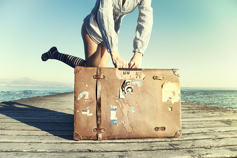 手提箱,青年女人,快乐,旅游目的地,旅途,未来,四肢,提举,早晨,腿