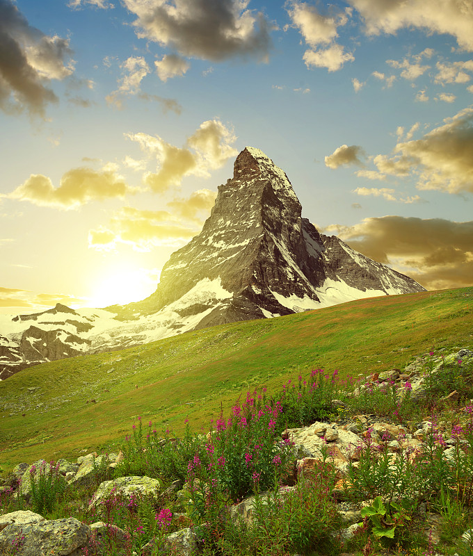 马特洪峰,瑞士阿尔卑斯山,瓦莱斯州,策尔马特,垂直画幅,天空,无人,户外,山脊,山