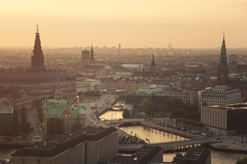 哥本哈根,丹麦,中心,照明设备,哥本哈根市政厅,厄勒海峡地区,西兰岛,城市天际线,市政厅,天空