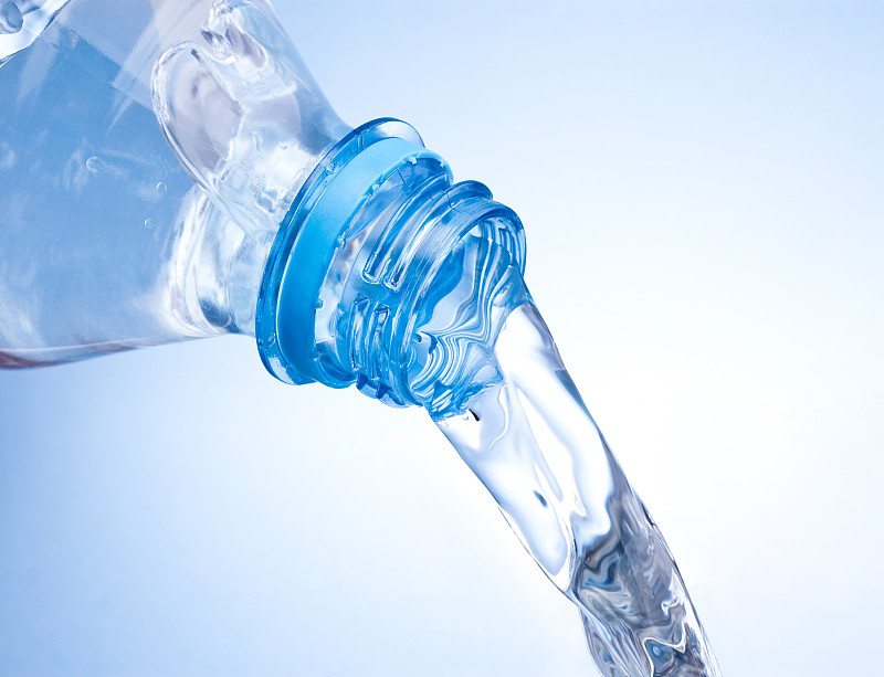 瓶子,蓝色背景,塑胶,饮用水,苏打水瓶,饮水喷泉,水瓶,纯净水,纯净,健康