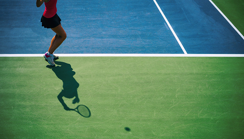 网球运动,网球场,网球装,球场,阴影对焦,网球,网球拍,球,青少年,留白