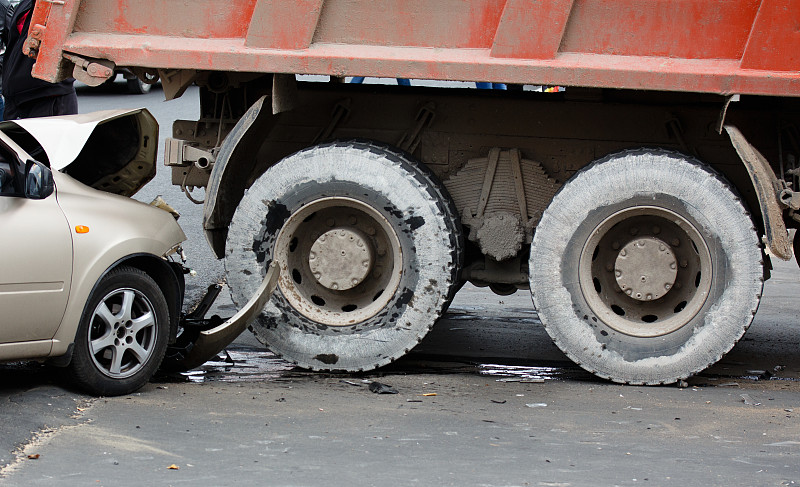 意外事件,在活动中,保险杠,车轮,水平画幅,无人,陆用车,交通,拆毁的