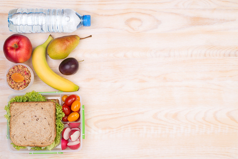 饮用水,蔬菜,水果,三明治,午餐盒,留白,水平画幅,无人,膳食,西红柿