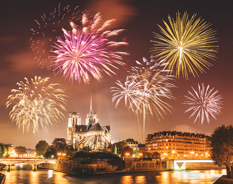 巴黎圣母院,焰火,夜晚,巴士底日,放焰火,巴黎,塞纳河,新年,纪念碑,天空