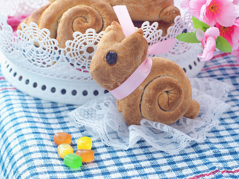 甜面包,复活节兔子,小兔子,乡村风格,甜点心,面包,缎带,糖果,肉桂,饼干