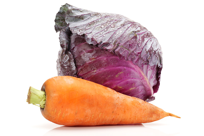 Purple,cabbage，Carrot,,on,white,background
