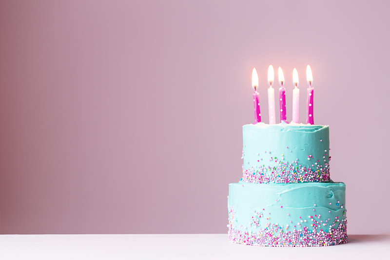 生日蛋糕,蜡烛,粉色,留白,水平画幅,无人,蛋糕,生日,五个物体,工作室