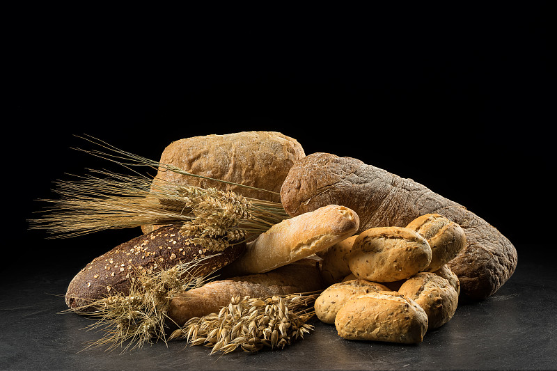 意大利拖鞋面包,法式长棍面包,小圆面包,裸麦,大麦,面包,概念,小麦,燕麦,食品
