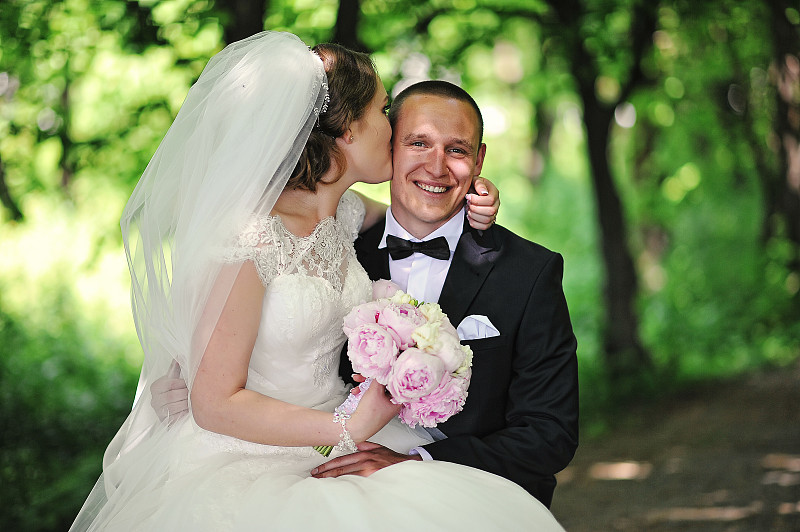 伴侣,婚礼,格林公园,高跟鞋,仅成年人,花束,人的脸部,领带,婚姻,光