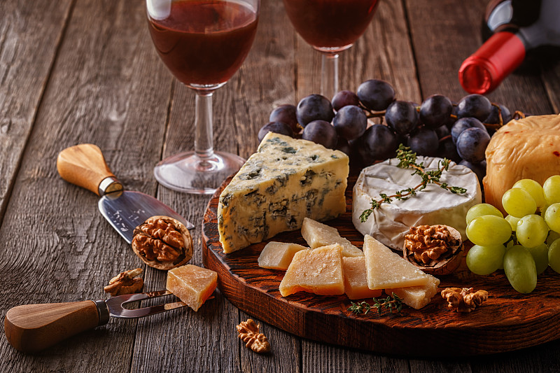 奶酪,木制,葡萄,背景,红葡萄酒,坚果,蓝纹乳酪,布里白乳酪,软乳酪,葡萄酒