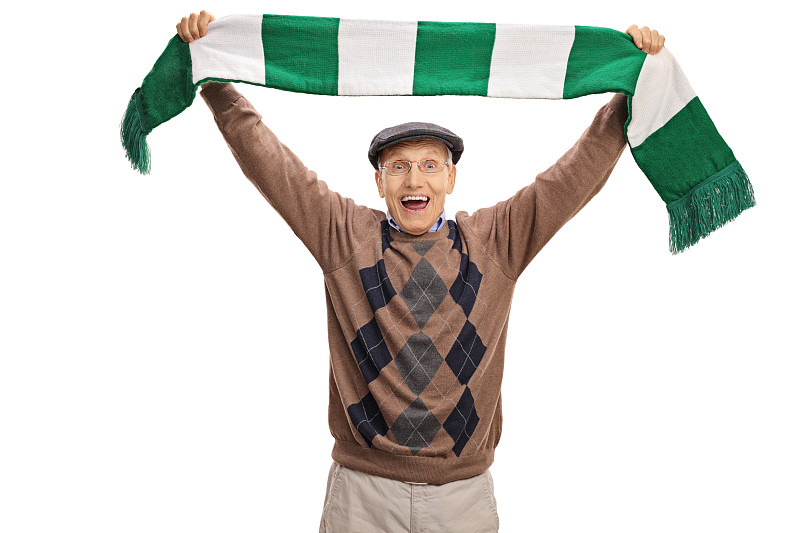 围巾,爱好者,欣喜若狂,拿着,老年人,足球,70到90岁,足球运动,运动服,仅一个老年男人