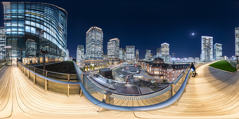 KITTE屋上庭園から見た東京駅の夜景