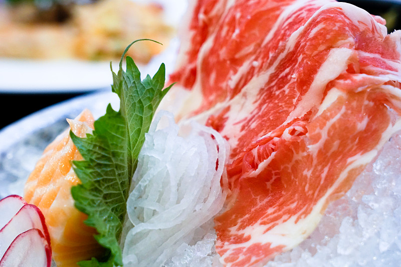 日本食品,美味,桌子,三文鱼,鳄梨,海产,调味品,酱汁,即食食品,鱼类