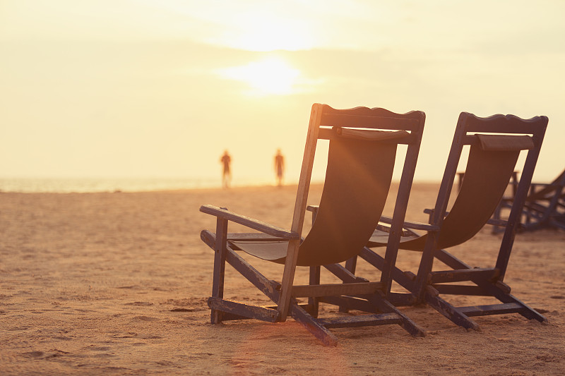椅子,海滩,希克杜沃,两个物体,沙滩椅,海滩度假,水,天空,留白,水平画幅